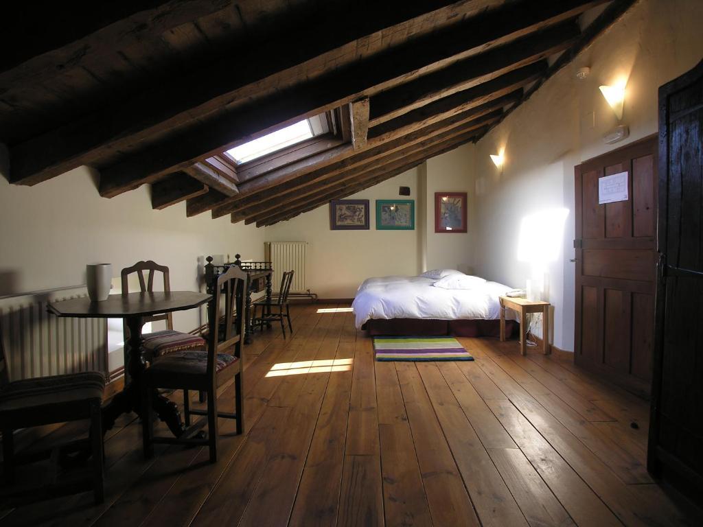 La Posada Del Pintor Tardajos Cameră foto